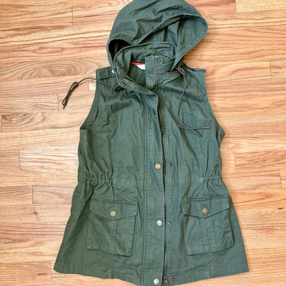 Cute utility-style vest